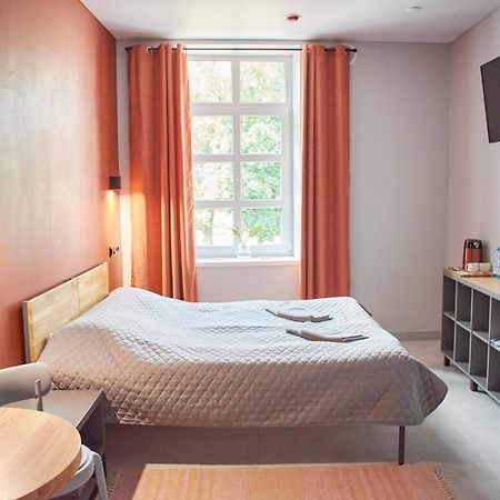 Florian Hotel คาเมียเนตส์-โปดิลสกี ภายนอก รูปภาพ