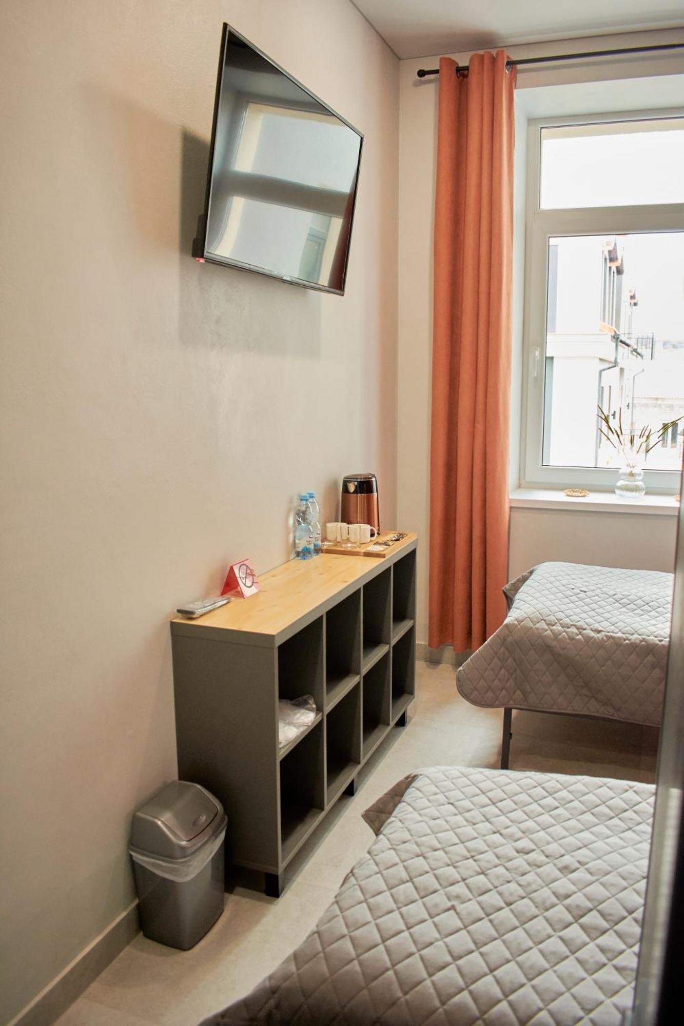 Florian Hotel คาเมียเนตส์-โปดิลสกี ภายนอก รูปภาพ